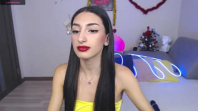 Snapshot of Lina_Robbins chatting on January 5, 7:07 am Lina Robbins online show from January 5, 7:07 am
