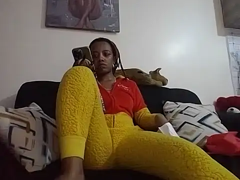 hoely grail01 online show from December 16, 9:08 pm