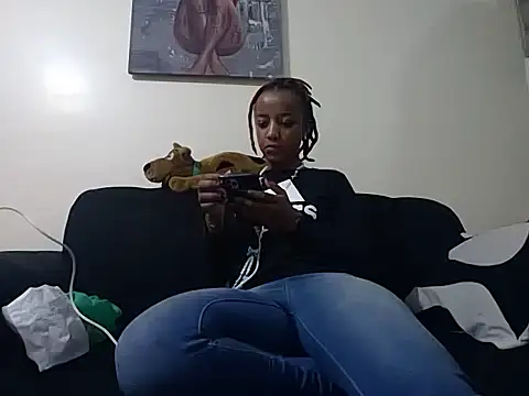 hoely grail01 online show from November 6, 6:12 pm