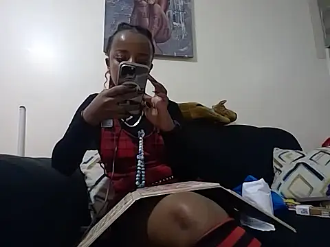 hoely grail01 online show from January 16, 7:18 pm