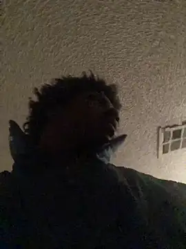 Snapshot of gaimov3r2024 chatting on October 29, 6:12 am gaimov3r2024 online show from October 29, 6:12 am