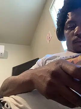 Snapshot of gaimov3r2024 chatting on November 5, 9:40 pm gaimov3r2024 online show from November 5, 9:40 pm