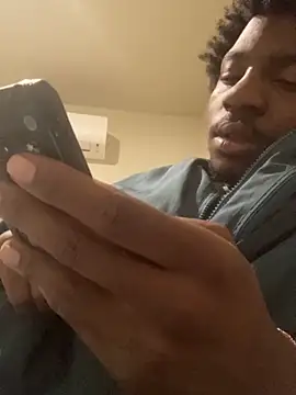 Snapshot of gaimov3r2024 chatting on October 27, 8:26 am gaimov3r2024 online show from October 27, 8:26 am