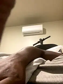 Snapshot of gaimov3r2024 chatting on October 28, 7:29 am gaimov3r2024 online show from October 28, 7:29 am