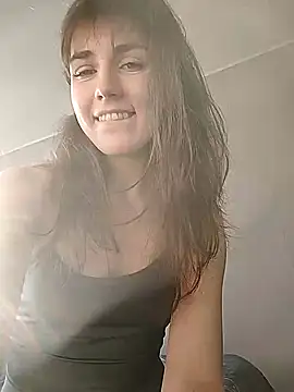 Bella Goddes online show from March 11, 9:37 pm