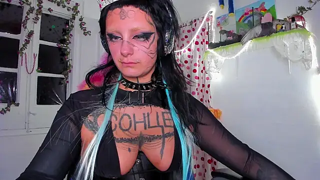 lady sontse  online show from November 27, 9:48 pm