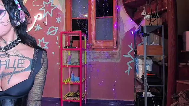 lady sontse  online show from November 8, 9:07 pm