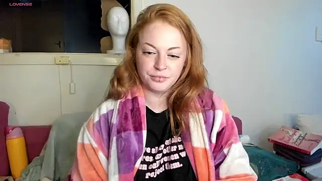 aaprill online show from October 31, 8:11 am