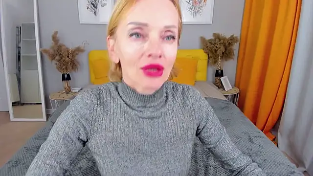 Snapshot of AmandaWesson chatting on March 11, 6:30 am AmandaWesson online show from March 11, 6:30 am