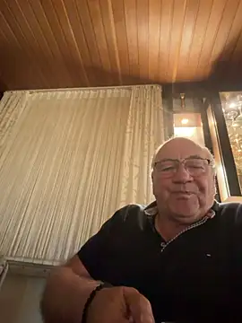 biggandybig online show from May 10, 2:37 am