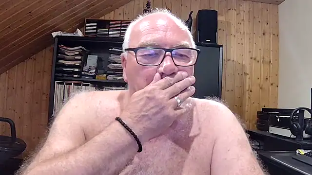 biggandybig online show from April 17, 10:23 pm