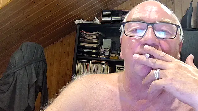 biggandybig online show from May 31, 9:04 pm