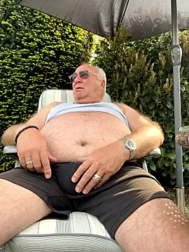 biggandybig online show from May 10, 2:41 pm