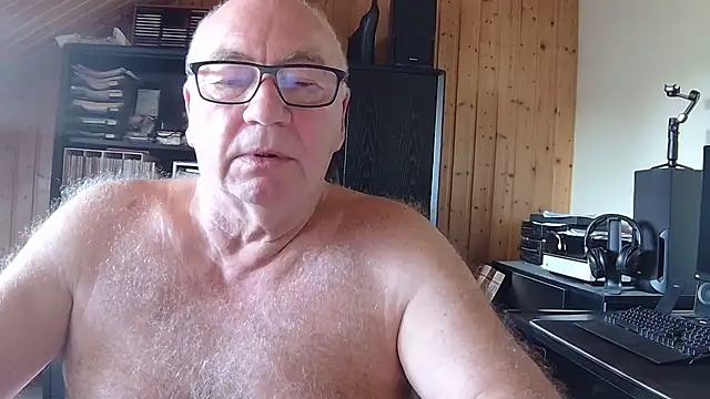 biggandybig online show from May 24, 8:47 am
