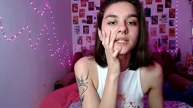 Snapshot of Celine_Dionn chatting on December 15, 4:15 pm Celine Dionn online show from December 15, 4:15 pm