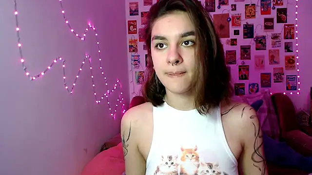 Snapshot of Celine_Dionn chatting on January 23, 10:32 am Celine Dionn online show from January 23, 10:32 am