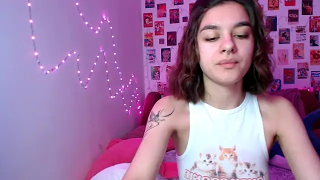 Snapshot of Celine_Dionn chatting on December 7, 7:32 am Celine Dionn online show from December 7, 7:32 am