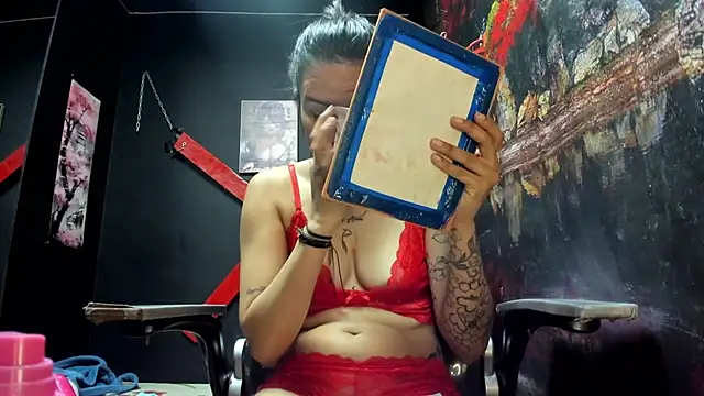 Yaumiko online show from December 17, 1:49 pm