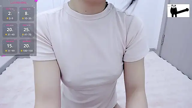 Snapshot of kaka622 chatting on December 12, 2:11 pm kaka622 online show from December 12, 2:11 pm