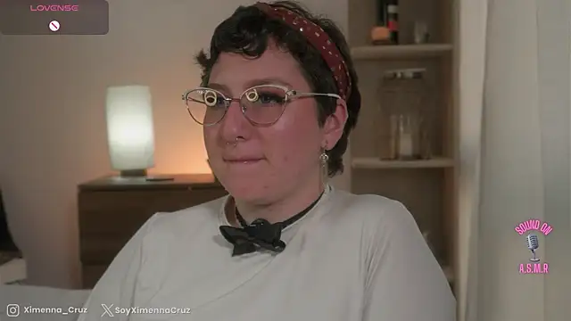 Ximenna Cruz online show from October 24, 9:14 pm