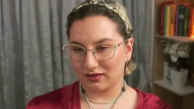 Ximenna Cruz online show from March 29, 8:10 pm