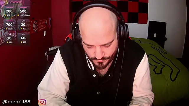 menditeta1 online show from February 2, 8:30 pm