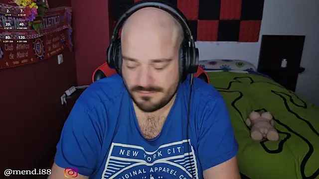 menditeta1 online show from April 14, 10:04 pm