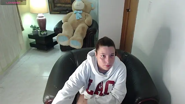 alexia 87 online show from May 31, 2:39 am