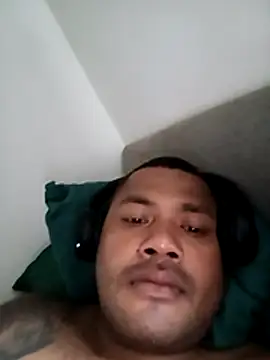 tuwegon online show from February 8, 1:47 am