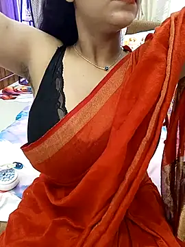 Snapshot of Divya_girl chatting on July 18, 7:33 pm Divya girl online show from July 18, 7:33 pm
