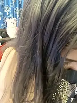 Divya girl online show from March 6, 8:04 pm