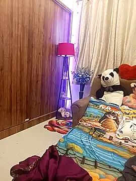 Snapshot of Divya_girl chatting on June 22, 10:01 am Divya girl online show from June 22, 10:01 am