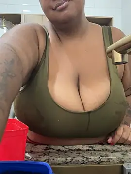 SweetLizzyBBW online show from May 26, 1:26 am