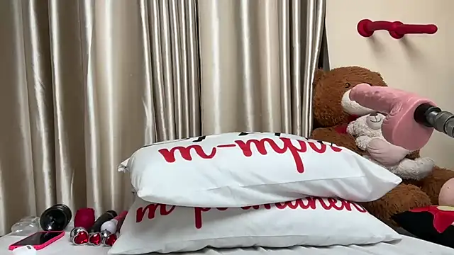 Snapshot of SexyAudreyFuck chatting on November 21, 9:36 pm SexyAudreyFuck online show from November 21, 9:36 pm