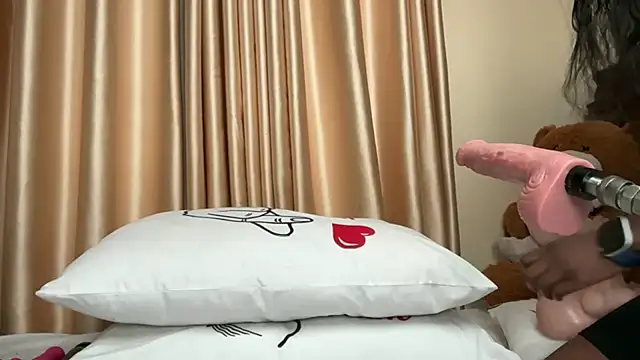 Snapshot of SexyAudreyFuck chatting on October 15, 11:35 pm SexyAudreyFuck online show from October 15, 11:35 pm