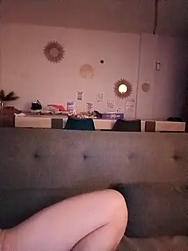 leplaisirdudesir online show from October 1, 9:40 pm