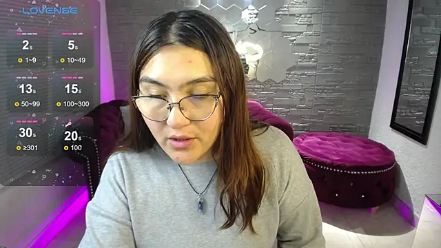 Snapshot of conniejames_m chatting on July 7, 11:25 am conniejames m online show from July 7, 11:25 am