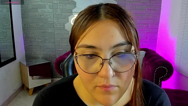 conniejames m online show from April 7, 1:57 pm