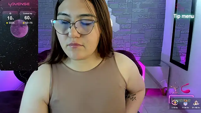 conniejames m online show from December 19, 12:29 pm