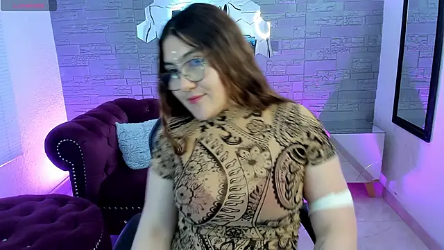 conniejames m online show from October 31, 12:46 pm