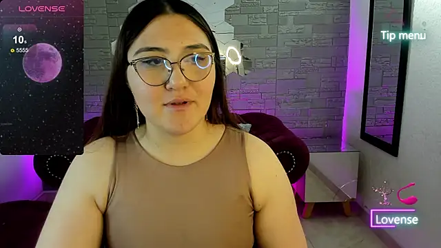 conniejames m online show from December 4, 12:26 pm