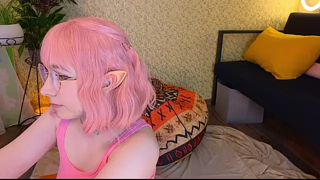 EmmyAmbros online show from November 10, 6:24 pm