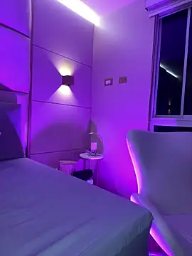 Snapshot of SaharaRush_ chatting on January 28, 1:08 am SaharaRush online show from January 28, 1:08 am