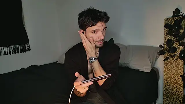 JackDesFeux online show from November 17, 1:20 am