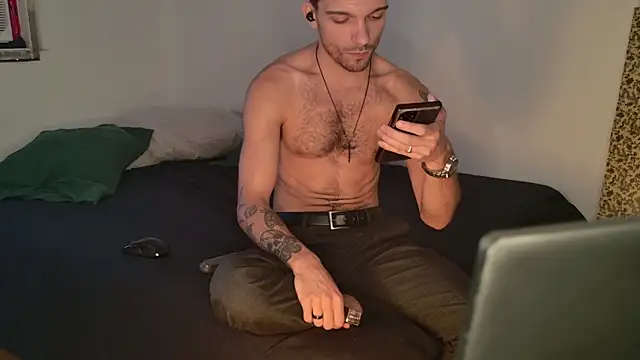 JackDesFeux online show from September 8, 2:49 pm