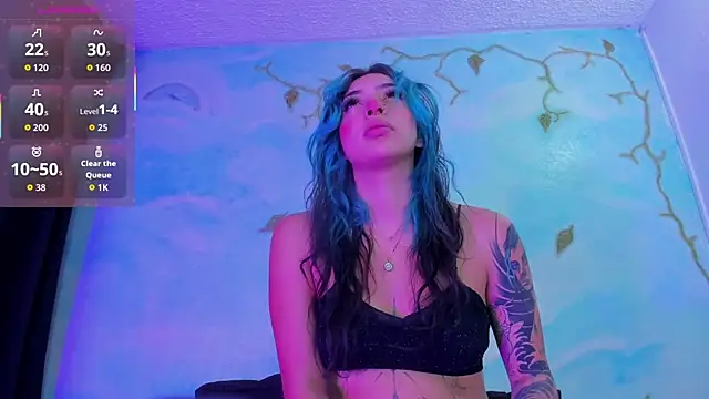 Snapshot of SaturnooStonee chatting on November 5, 6:49 am SaturnooStonee online show from November 5, 6:49 am