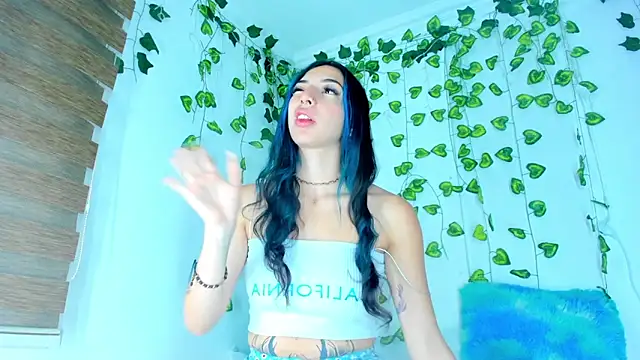 Snapshot of SaturnooStonee chatting on December 9, 12:40 pm SaturnooStonee online show from December 9, 12:40 pm