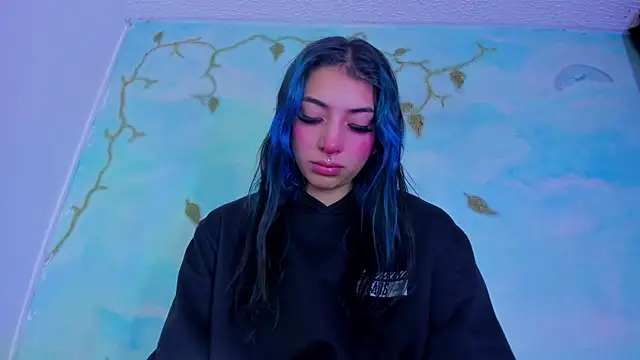 Snapshot of SaturnooStonee chatting on December 2, 1:17 am SaturnooStonee online show from December 2, 1:17 am