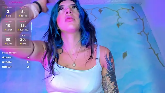 Snapshot of SaturnooStonee chatting on October 11, 6:14 am SaturnooStonee online show from October 11, 6:14 am