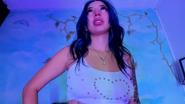 SaturnooStonee online show from April 1, 1:41 am